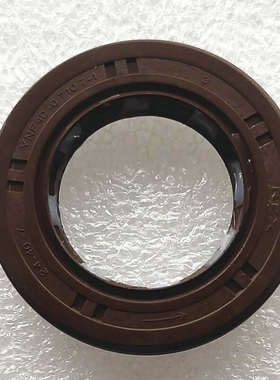 汽车配件云内D25 D30 YNF40 D40 D45发动机凸轮轴 油泵 骨架油封