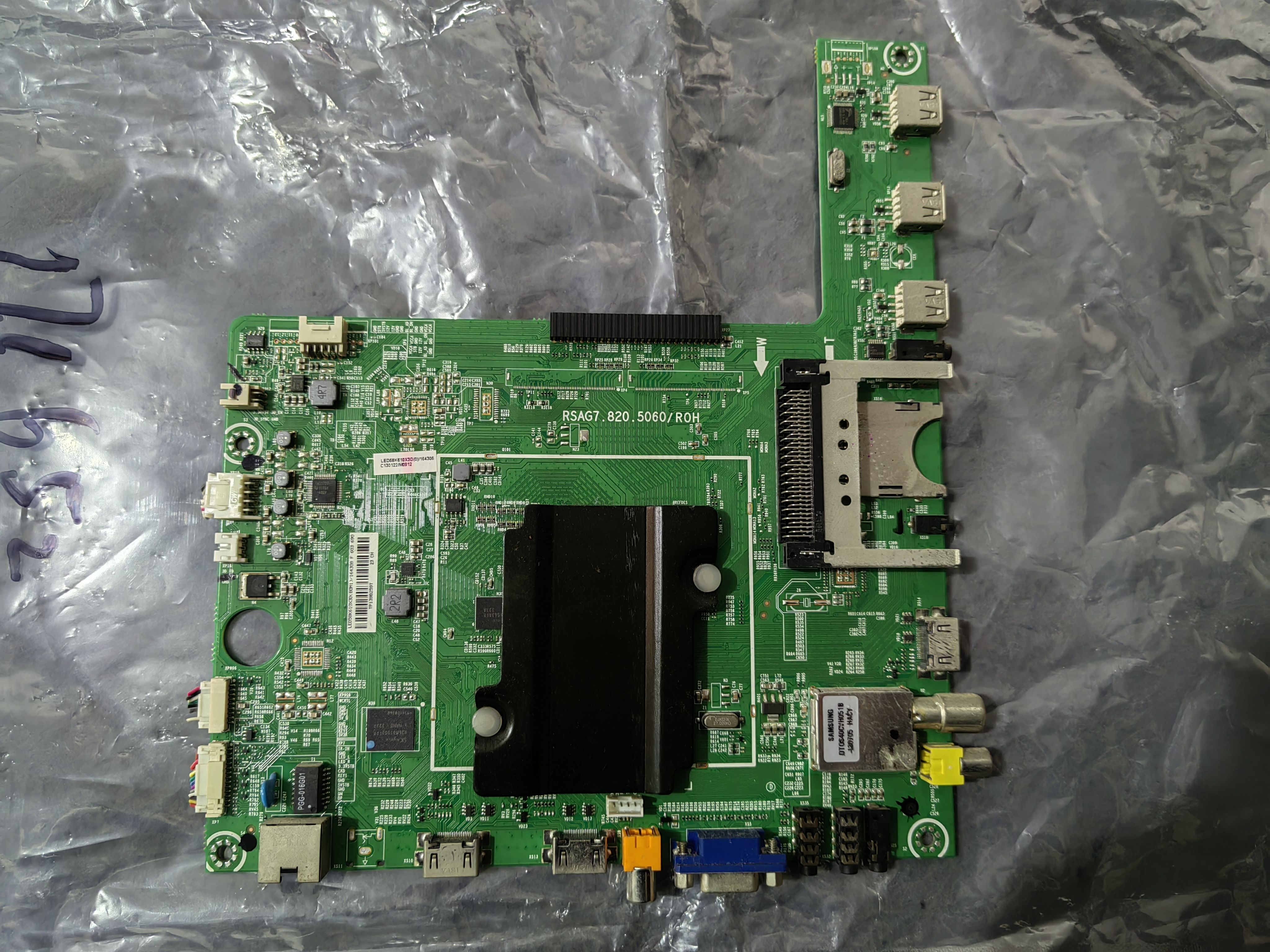 海信LED42K600A3D(BOM1)169401主板RSAG7.820.5060屏HE420HFD-B21