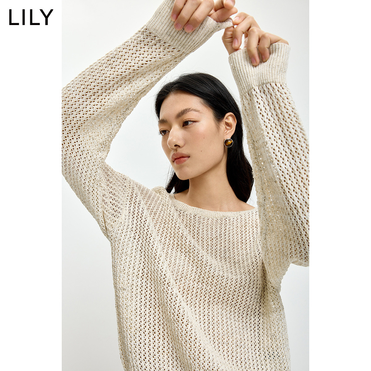 LILY2026春新款女装度假风圆领宽松休闲通勤浅色长袖针织衫罩衫