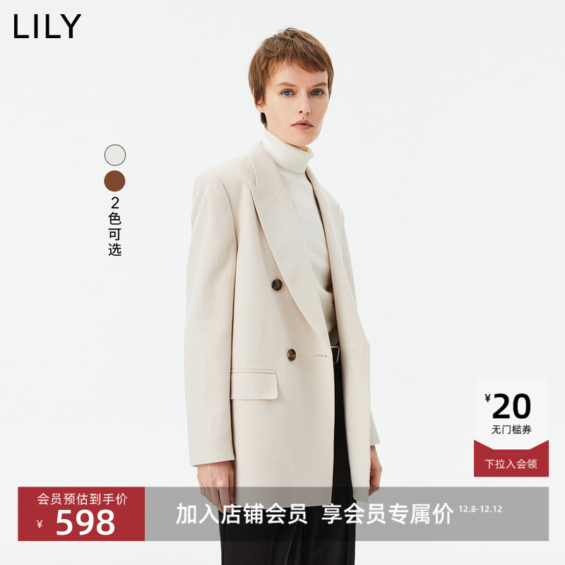 松身不拖沓的裁剪，打造时髦松弛感。