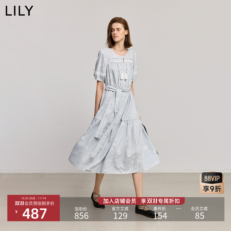 LILY蕾丝收腰泡泡袖法式连衣裙