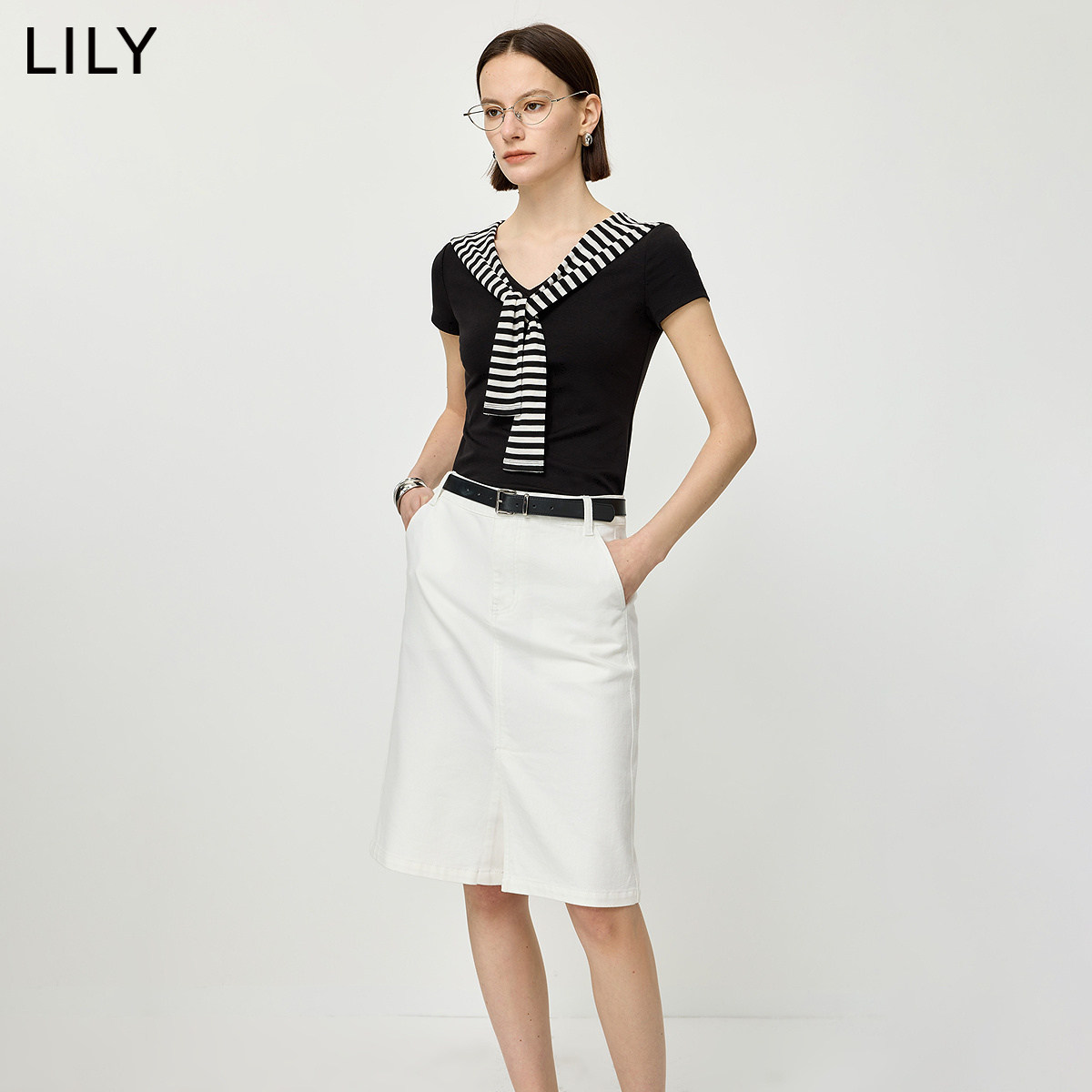 LILY2026夏新款女装莱赛尔混纺海军领V领条纹披肩休闲通勤短袖T恤