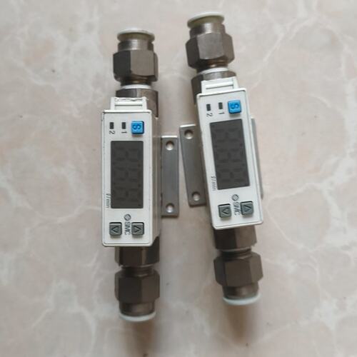 议价数字式流量传感器PFM711-02-CPFM711-02PFM71102CPFM71102