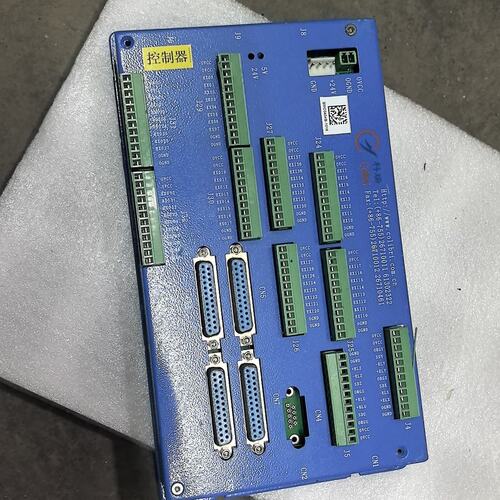 议价科瑞四轴控制器BMC0404B-1018BMC0404B-1016BMC0404B-1020