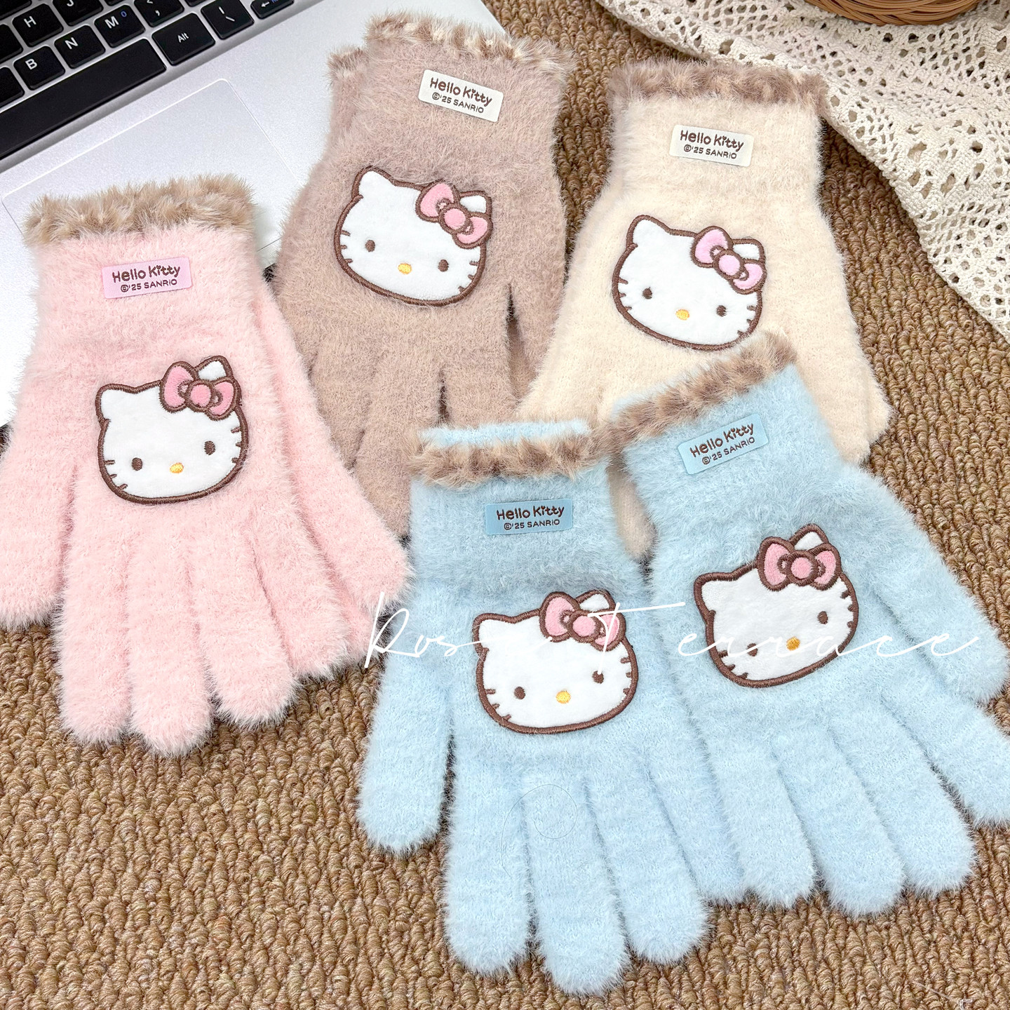 正版HelloKitty毛线针织手套女触屏可爱学生骑行防寒保暖漏指写字