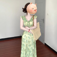 2025新款法式茶歇绿色碎花连衣裙子女春夏季高级感荷叶边收腰长裙