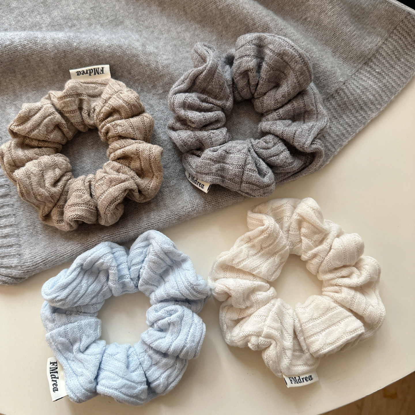 韩系ins麻花针织褶皱毛线大肠发圈温柔简约百搭扎马尾皮筋发绳女