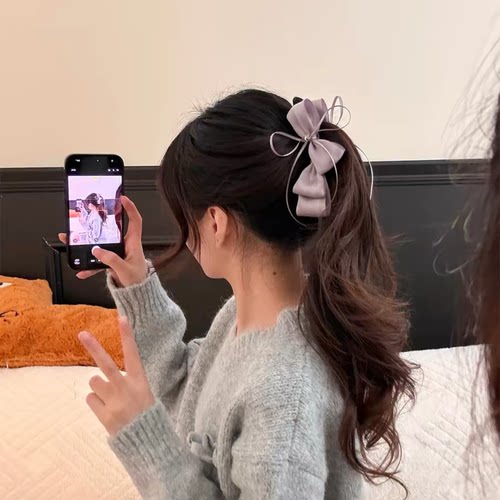 原创新款高级感缎面蝴蝶结飘带香蕉夹发夹后脑勺抓夹马尾竖夹发饰