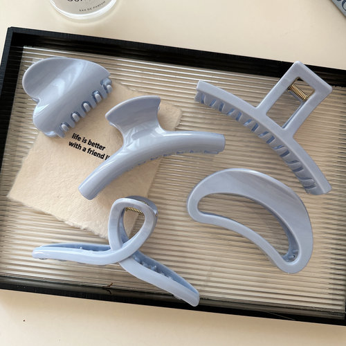 韩系新款奶油色蓝色氛围感抓夹气质百搭后脑勺盘发发抓鲨鱼夹发夹