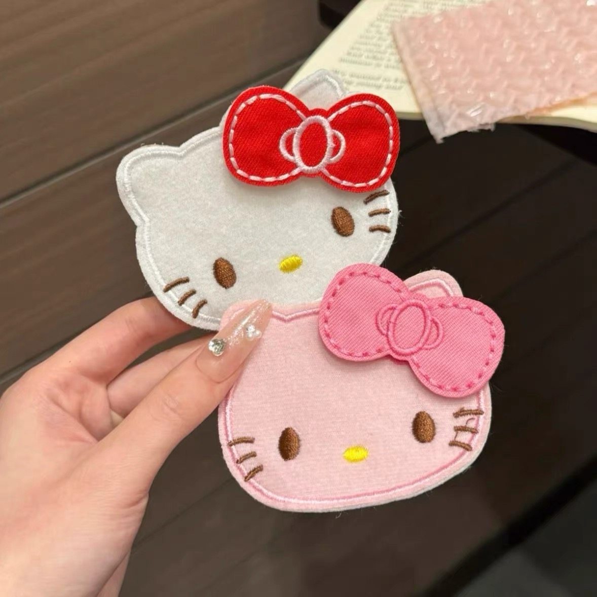 超可爱的KT脑袋!整理碎发魔术贴发卡化妆敷面膜无痕刘海贴粘发贴,饰品/流行首饰/时尚饰品新,发饰,淘宝优惠券,粉丝福利购,淘宝优惠卷