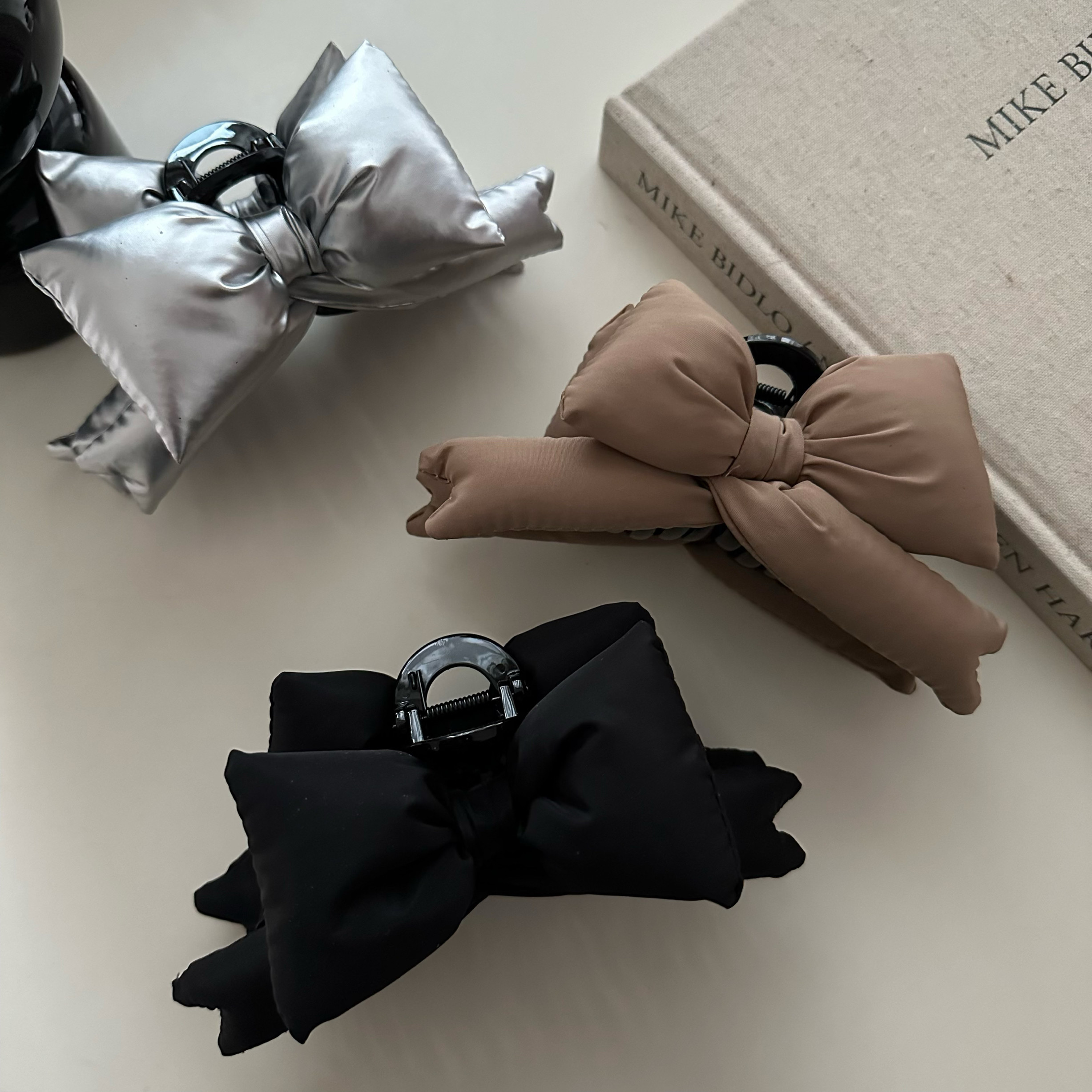 韩系黑色蝴蝶结饱满海绵抓夹大号鲨鱼夹后脑勺盘发发夹发抓头饰品,饰品/流行首饰/时尚饰品新,发饰,淘宝优惠券,粉丝福利购,淘宝优惠卷