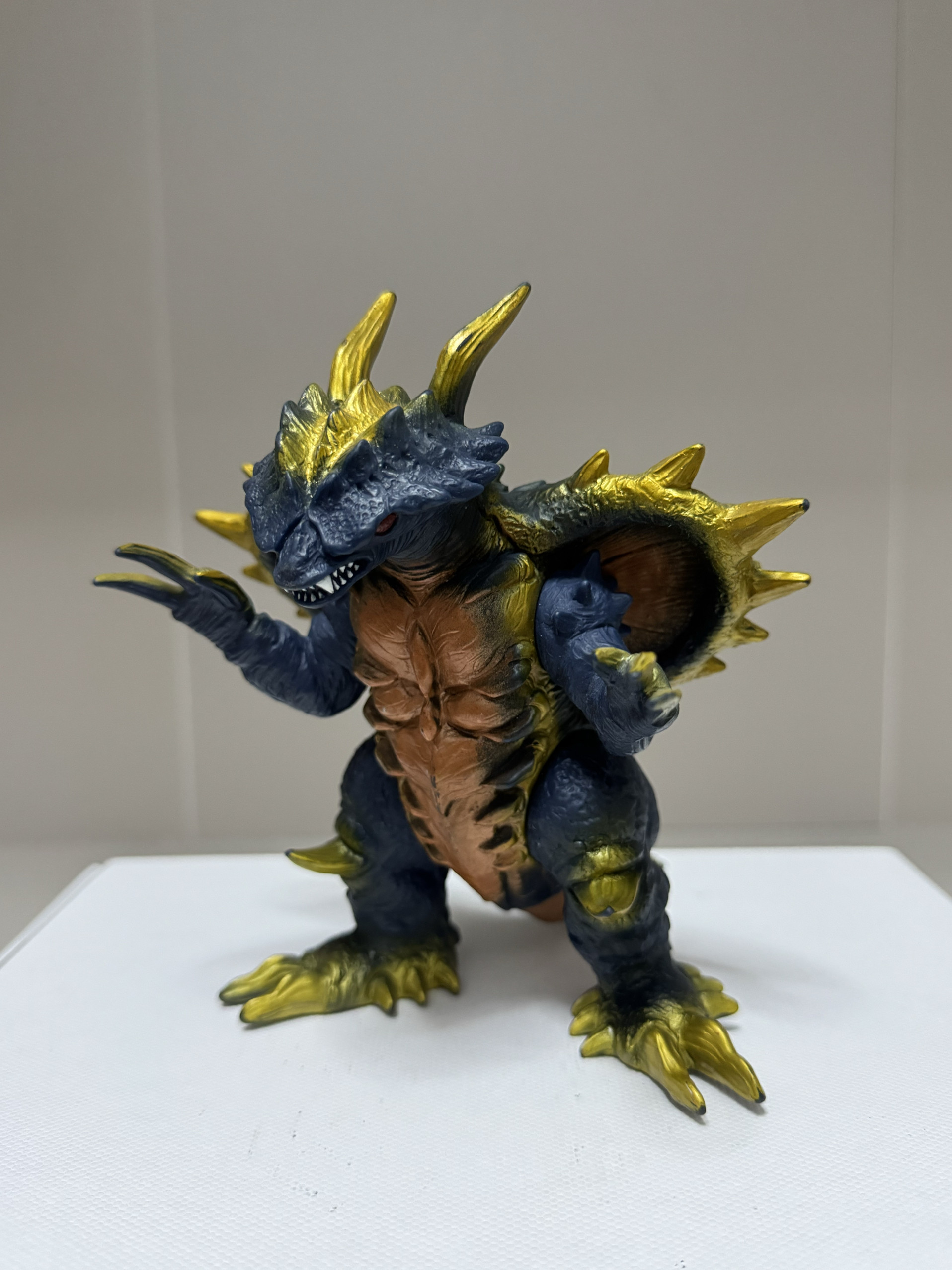 万代日版 怪兽软胶 哉阿斯奥特曼剧场版胶囊影兽 达库拉 17cm系列