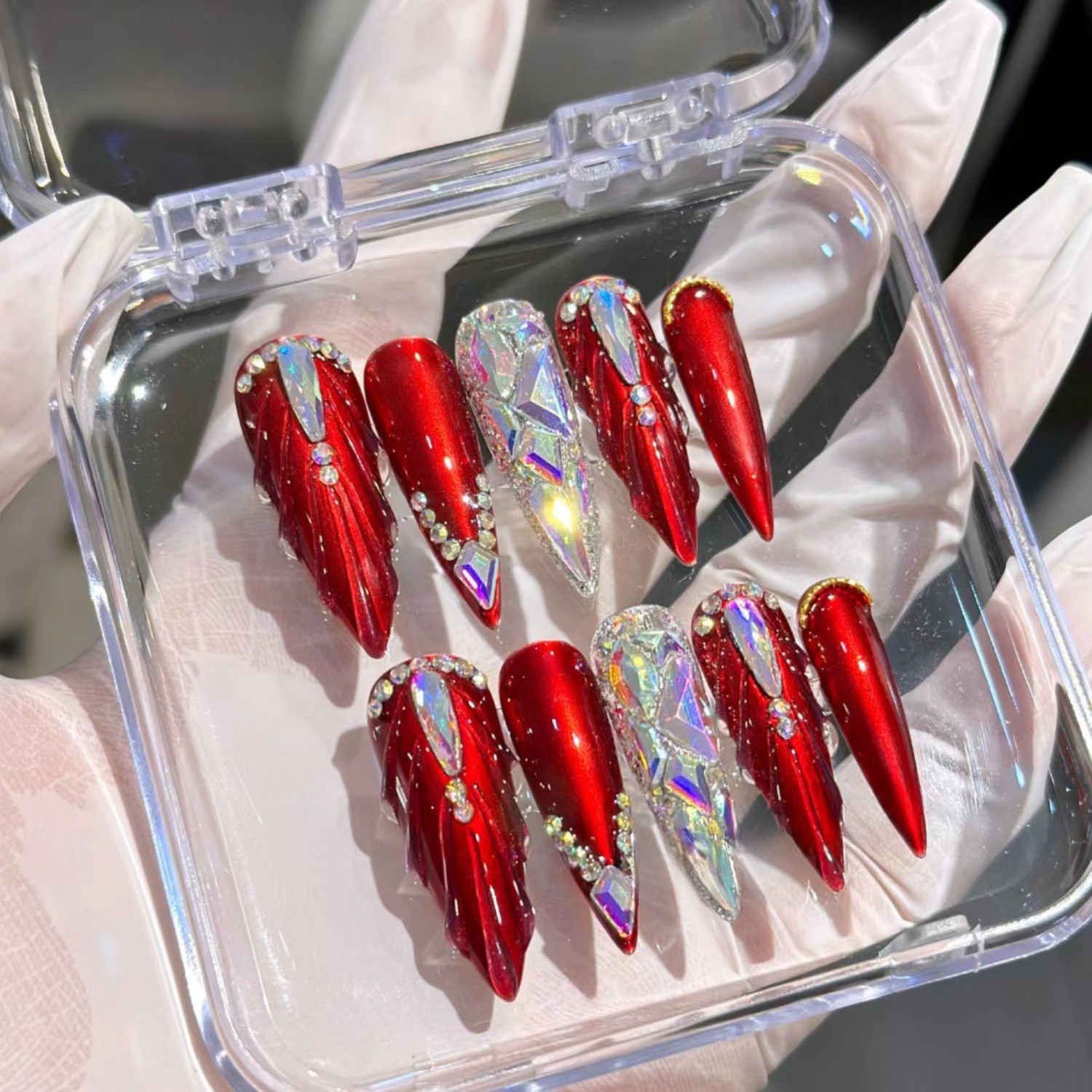 【新娘】手工穿戴甲 奢华鱼尾新娘美甲 圣诞新年氛围感美甲 成品