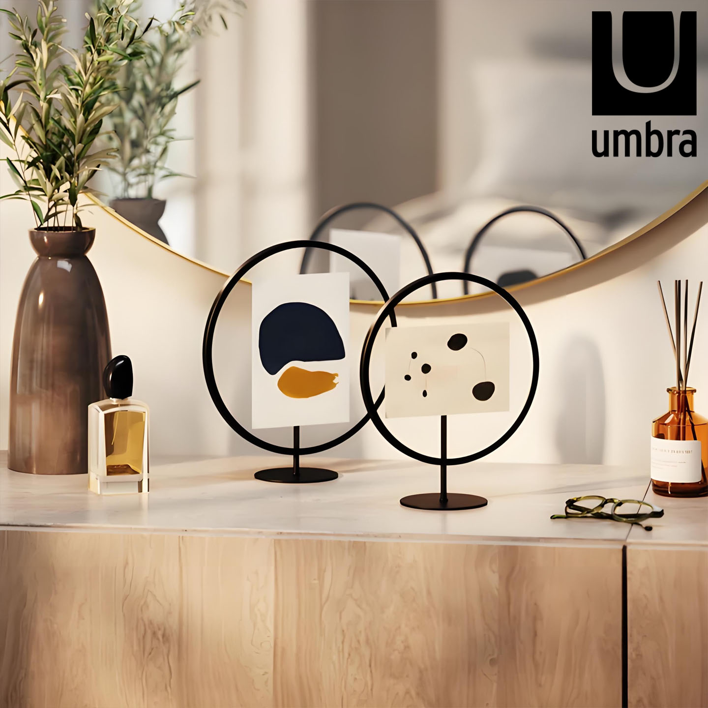 UMBRA简约现代圆形玻璃相框图片
