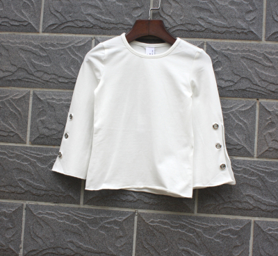 系列100-150品牌折扣长袖t恤童装