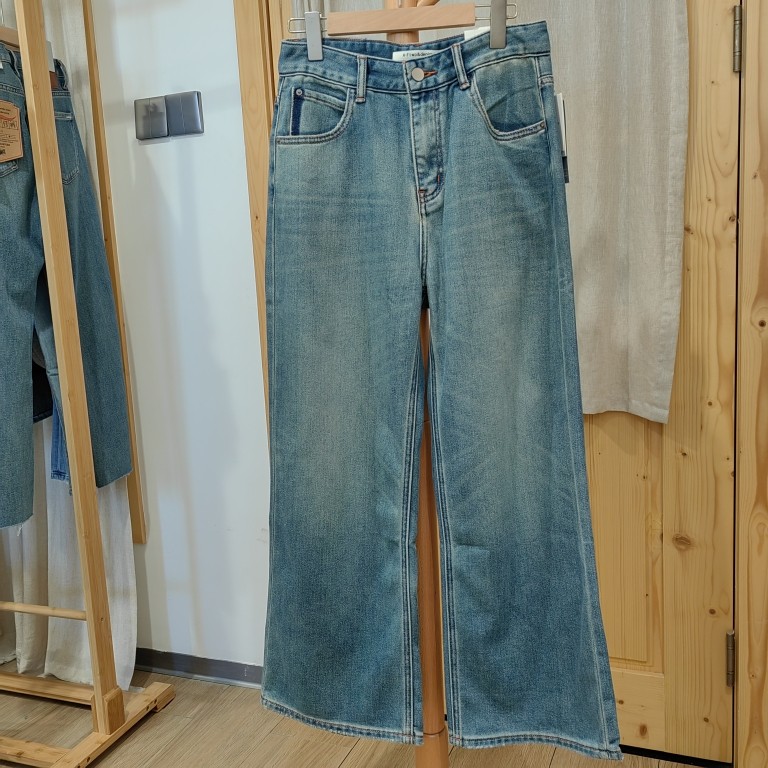 83232代系列折扣29/30加绒牛仔长裤2024女冬新款柔软显瘦高腰