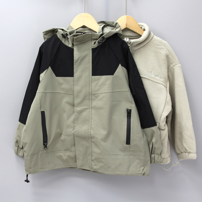 KG阿MuA和110/120秋冬品牌童装折扣冲锋两件套三合一外套23340绿