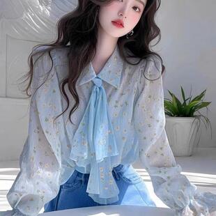 蓝色碎花雪纺衬衫女2026年春季新款法式高级感独特别致长袖上衣女