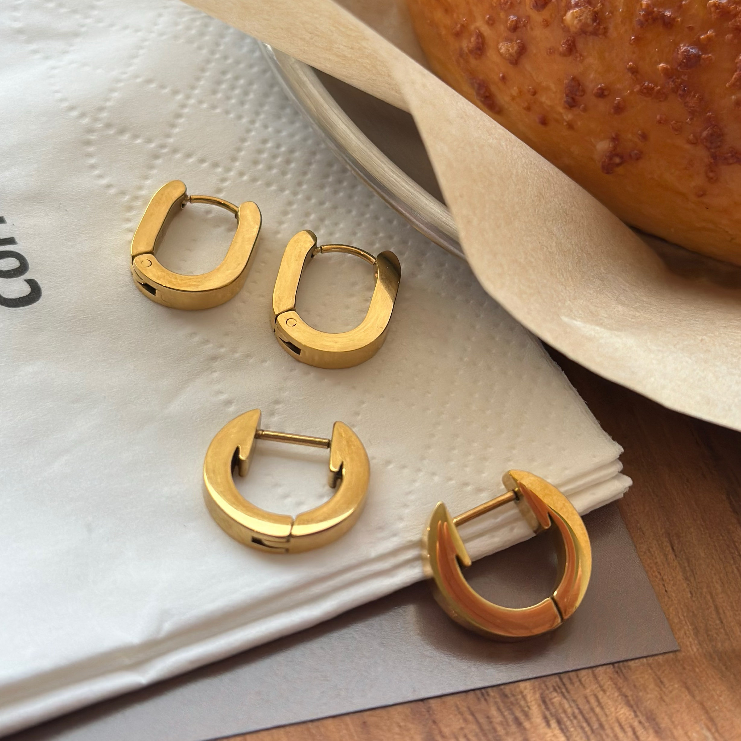 精工高亮简约耳扣日常通勤耳环小圈圈耳钉耳骨环钛钢洗澡不掉色,饰品/流行首饰/时尚饰品新,耳环,淘宝优惠券,粉丝福利购,淘宝优惠卷