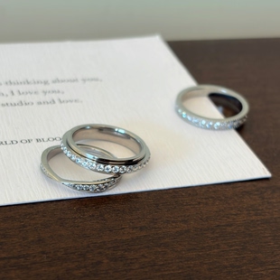 734钛钢不掉色可洗澡戒指女小众设计高级轻奢气质百搭通勤食指戒