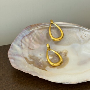 734钛钢轻盈欧美简约百搭几何椭圆夸张耳环高级感冷淡风水滴耳坠