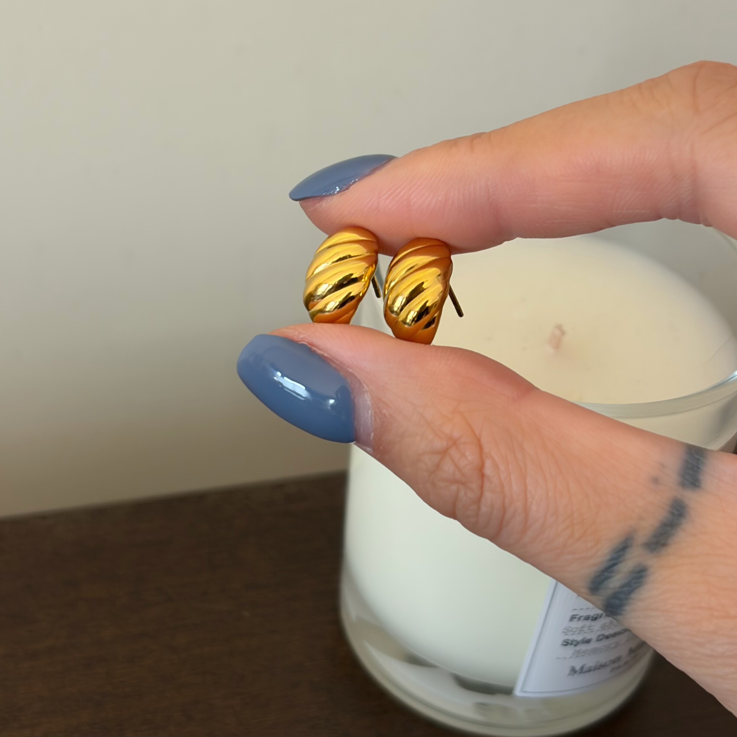 734钛钢养耳洞金色面包耳钉几何斜纹麻花椭圆简约百搭通勤耳环