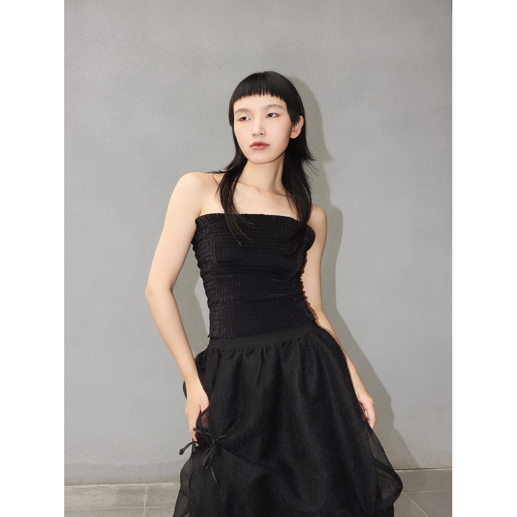 INBUILT 原创黑色高级感紧身抹胸上衣百搭短款修身辣妹无肩带裹胸