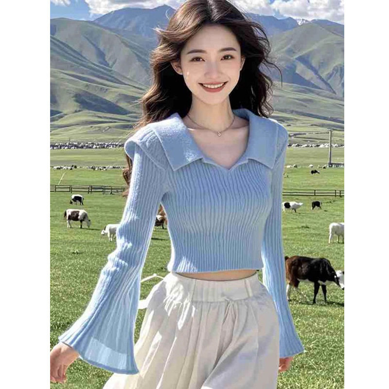早秋新款韩系甜美小众设计感翻领短款上衣喇叭袖蓝色毛衣针织衫