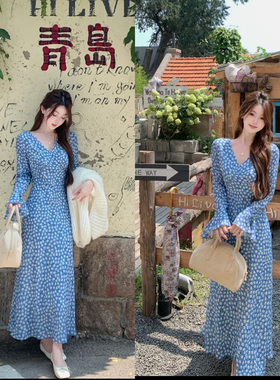蓝调花影 仙女碎花喇叭袖V领绑带收腰气质连衣裙法式度假御姐长裙