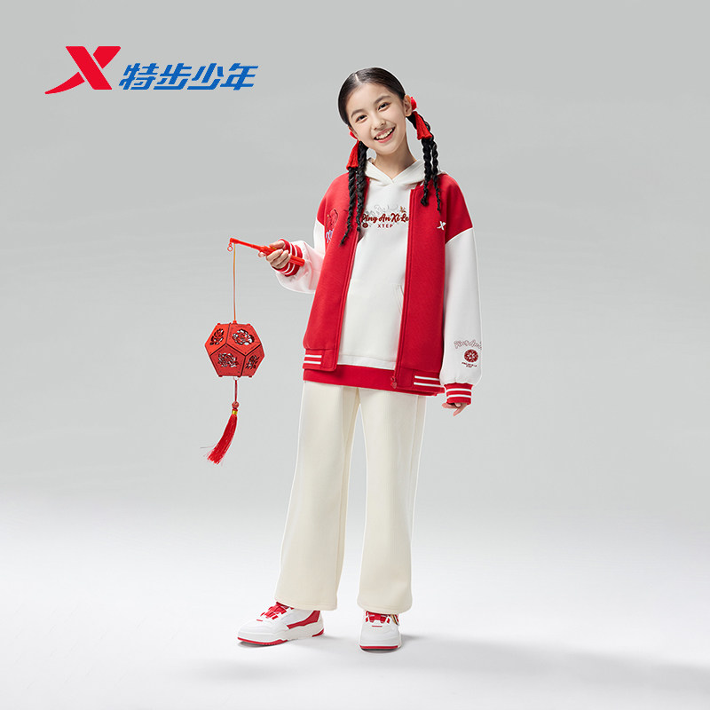特步儿童新年棒球服女大童2026春季百搭运动针织上衣674124064043