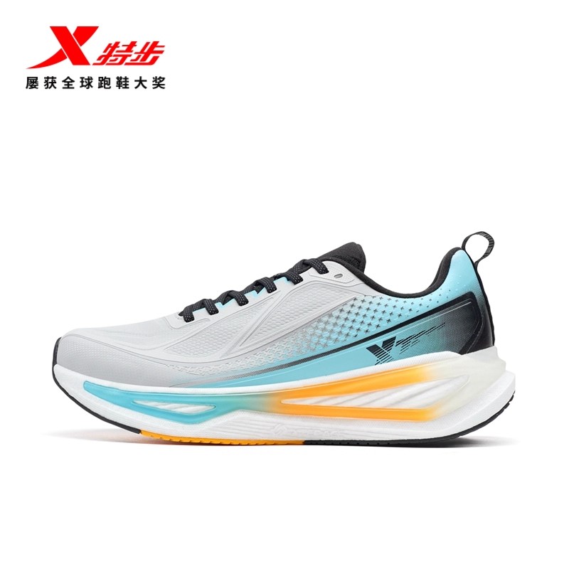 特步运动男跑步鞋冬季新款