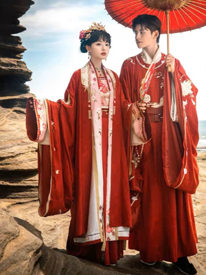 【出租】十三余小豆蔻儿繁花鹊喜重工刺绣双层宋百迭裙婚服汉服女