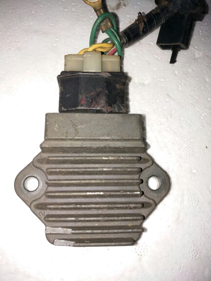 整流器适用于 CB 400 整流器 适用CBR 250 CBR 400 整流器 硅整流