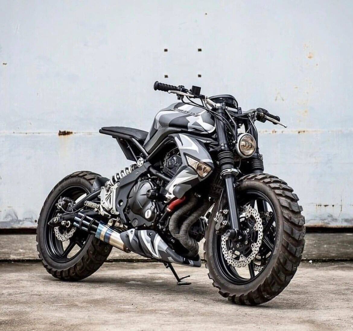 进口本田cb400四缸重机摩托车小黄蜂250复古街车大排量跑车公路赛