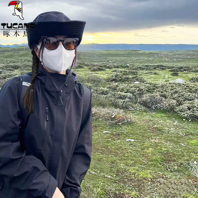 啄木鸟户外冲锋衣女潮牌三合一可拆卸秋冬季防水保暖外套男登山服使用感如何?