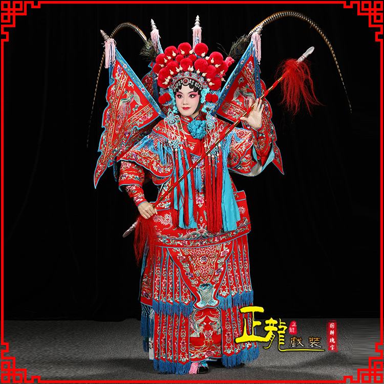 京剧演出戏剧穆桂英挂帅刀马旦