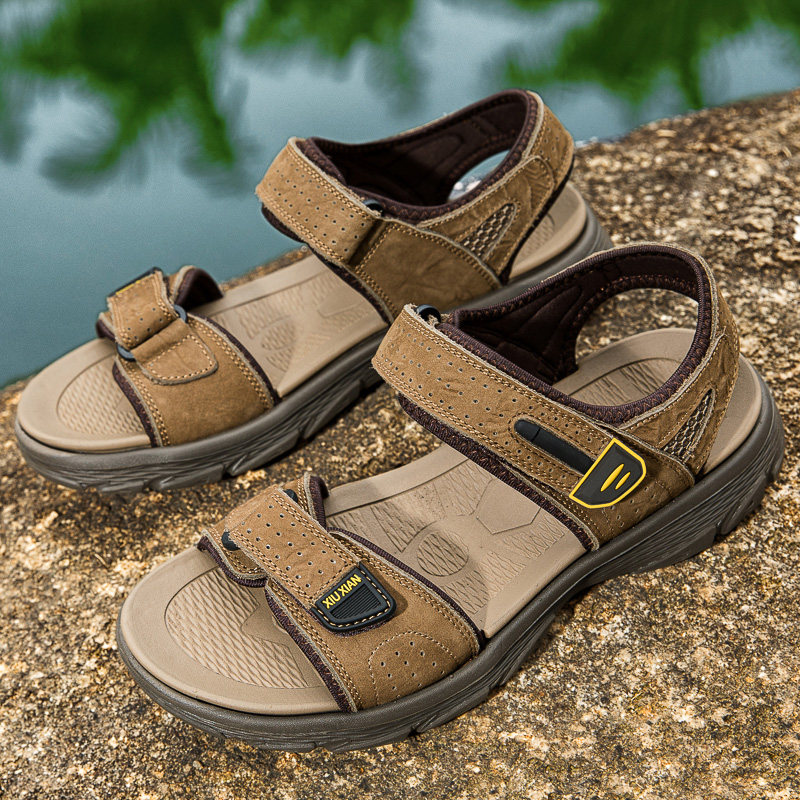 LUXURY SANDALS MENS SHOES 2024 NEW SUMMER LEATHER CASUAL BEACH SHOES MEN WEAR THE FIRST LAYER OF COWHIDE SANDALS