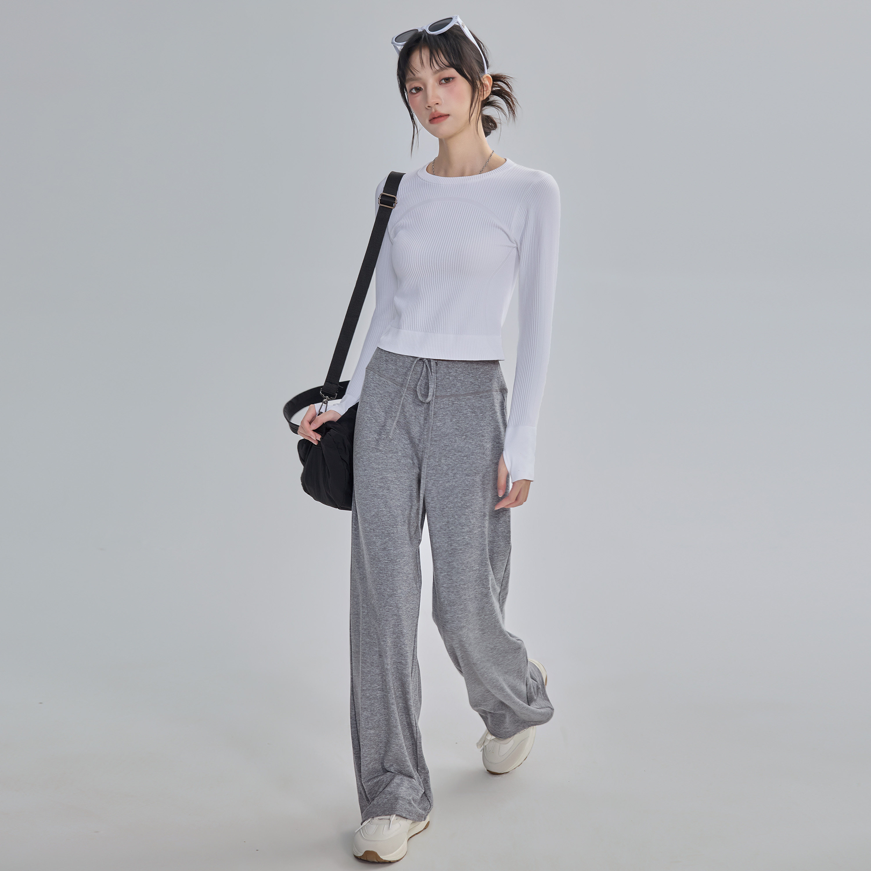 云端贝壳圆领瑜伽服女显瘦运动长袖T恤普拉提跑步训练健身上衣新