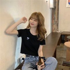 實拍 小眾木耳邊刺繡短款T