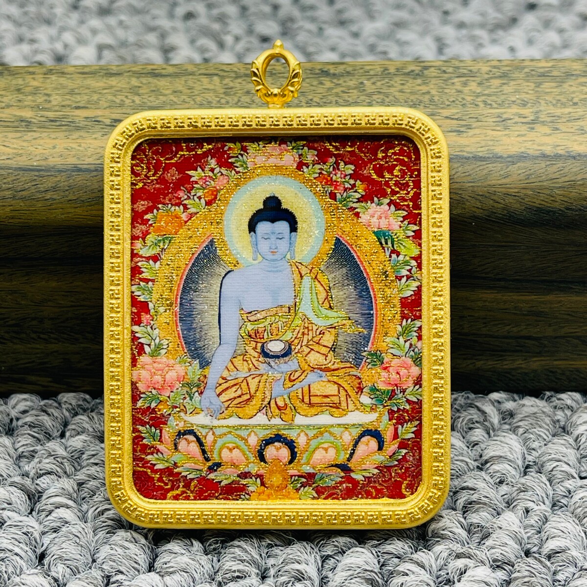 正品洒金手绘药师佛唐卡佛牌护身符吊坠牌金色噶乌盒