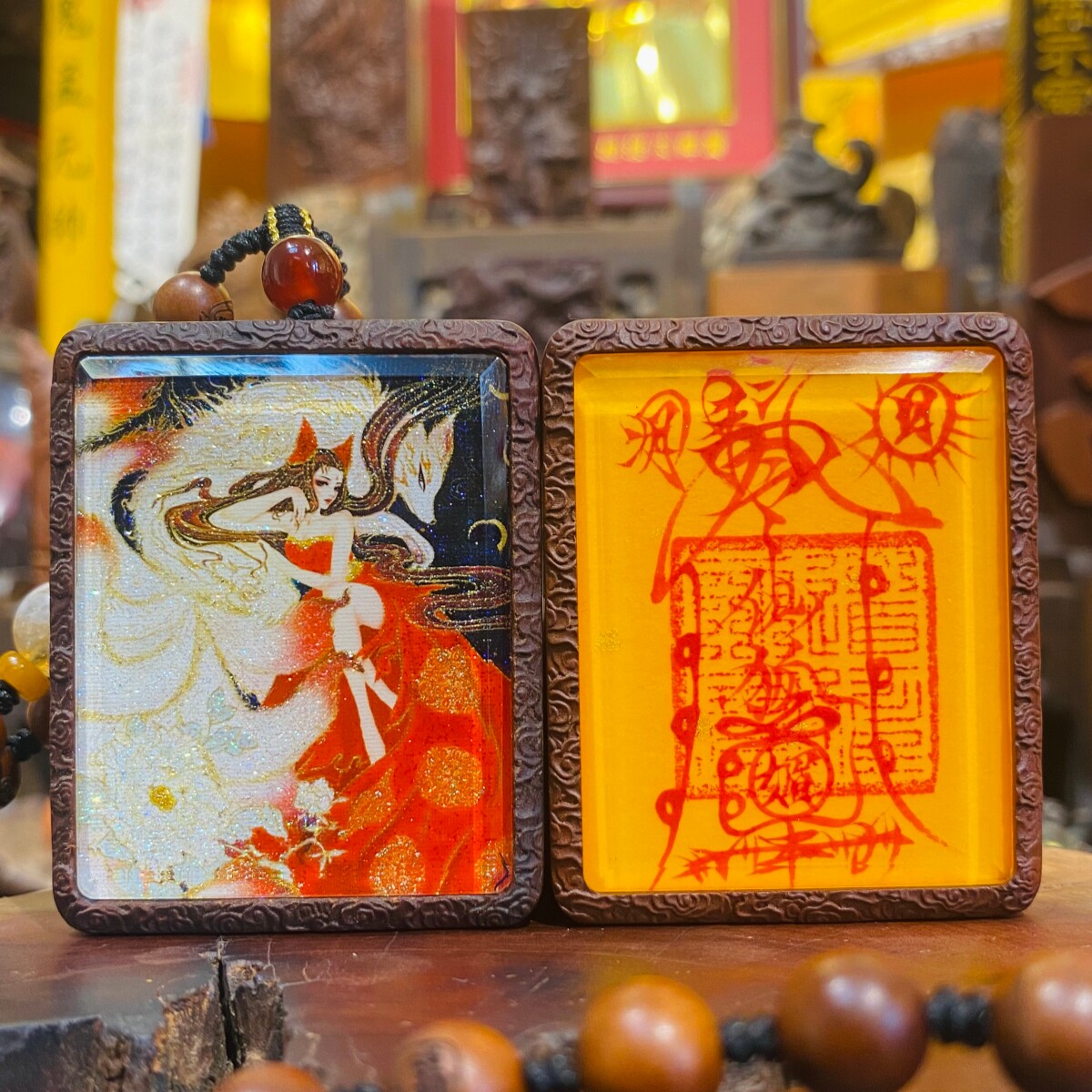 双面洒金手绘美女狐狸+纯手绘讳字枣木唐卡道牌镶银北斗