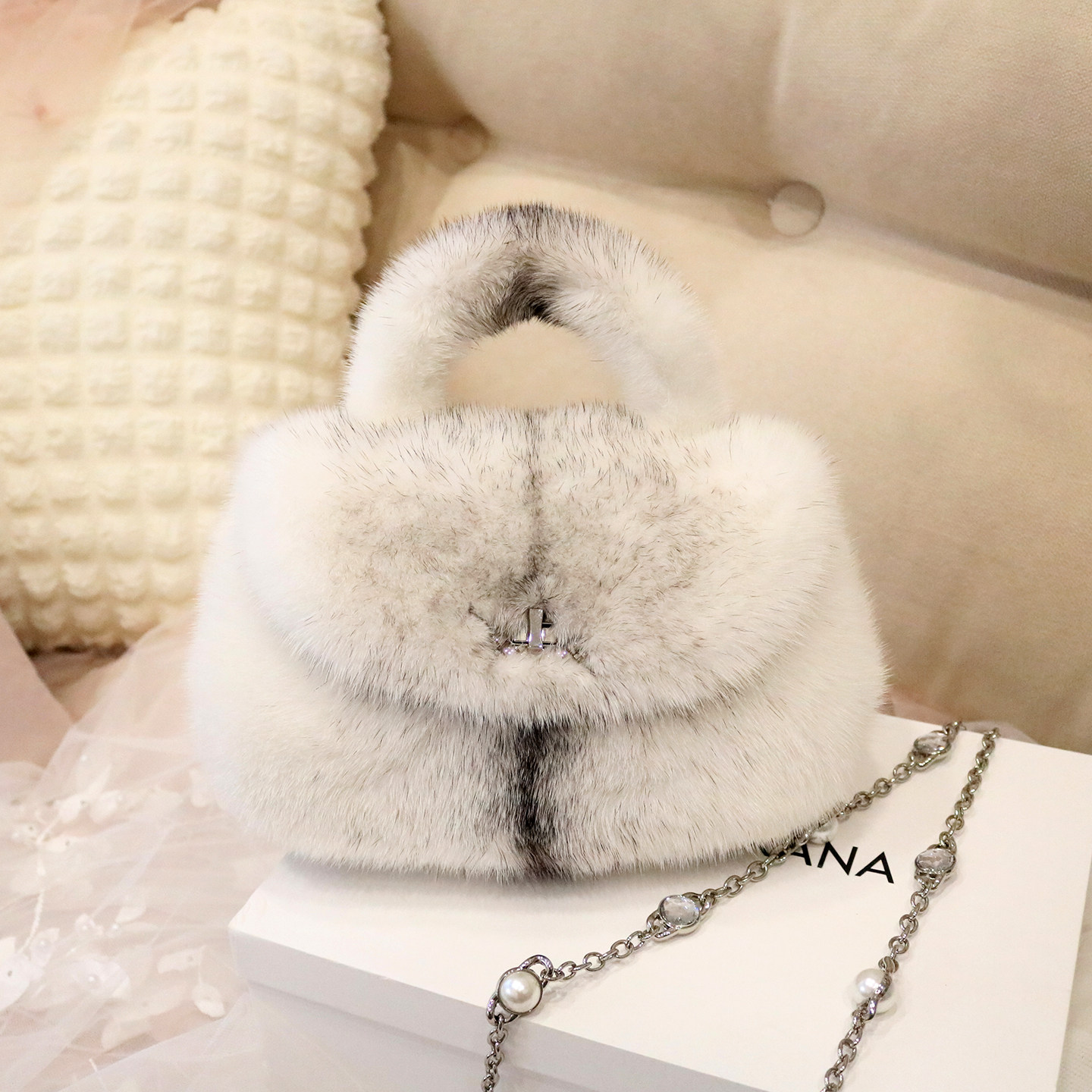 高货真皮真毛十字貂皮小方包女皮草手提斜挎包包2025冬新款链条包,箱包皮具/热销女包/男包,小方包,淘宝优惠券,粉丝福利购,淘宝优惠卷