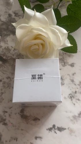 至诺金箔面霜保湿锁水