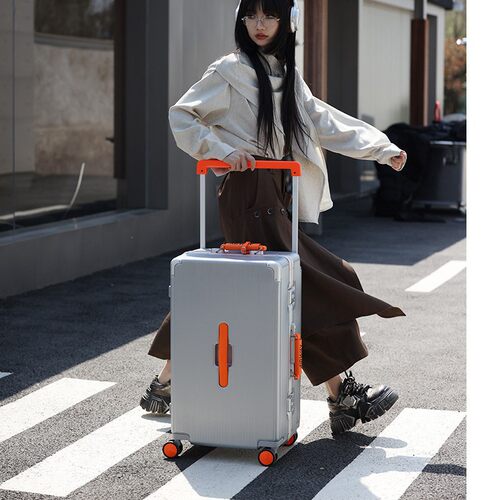 airway宽拉杆行李箱女20寸铝框万向轮拉杆箱24寸大容量密码旅行箱