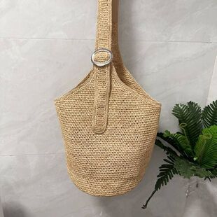 拉菲草大容量水桶包女手工编织斜挎包海边度假沙滩包草编包单肩包