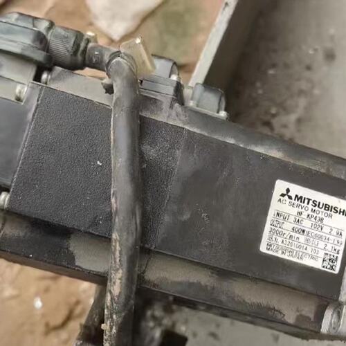 议价三菱伺服电机 HF-KP43B400W功率3AC 102可维修