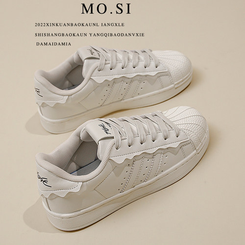 2022咖啡色小白鞋韩版平底