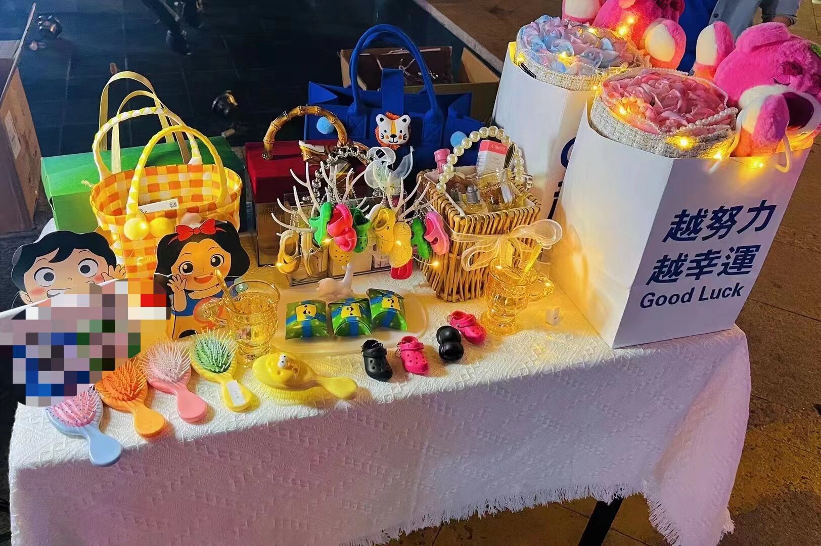 踩屎感厚底拖鞋钥匙扣礼品创意礼品箱包装饰钥匙情侣配饰BJD娃娃