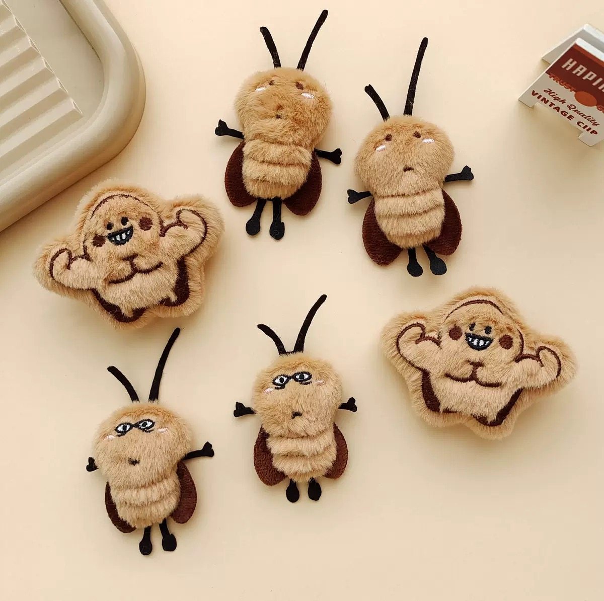 可爱毛绒小强蟑螂公仔玩偶书包辅料配件装饰趣味礼物配饰胸针别针,饰品/流行首饰/时尚饰品新,其他DIY饰品配件,淘宝优惠券,粉丝福利购,淘宝优惠卷