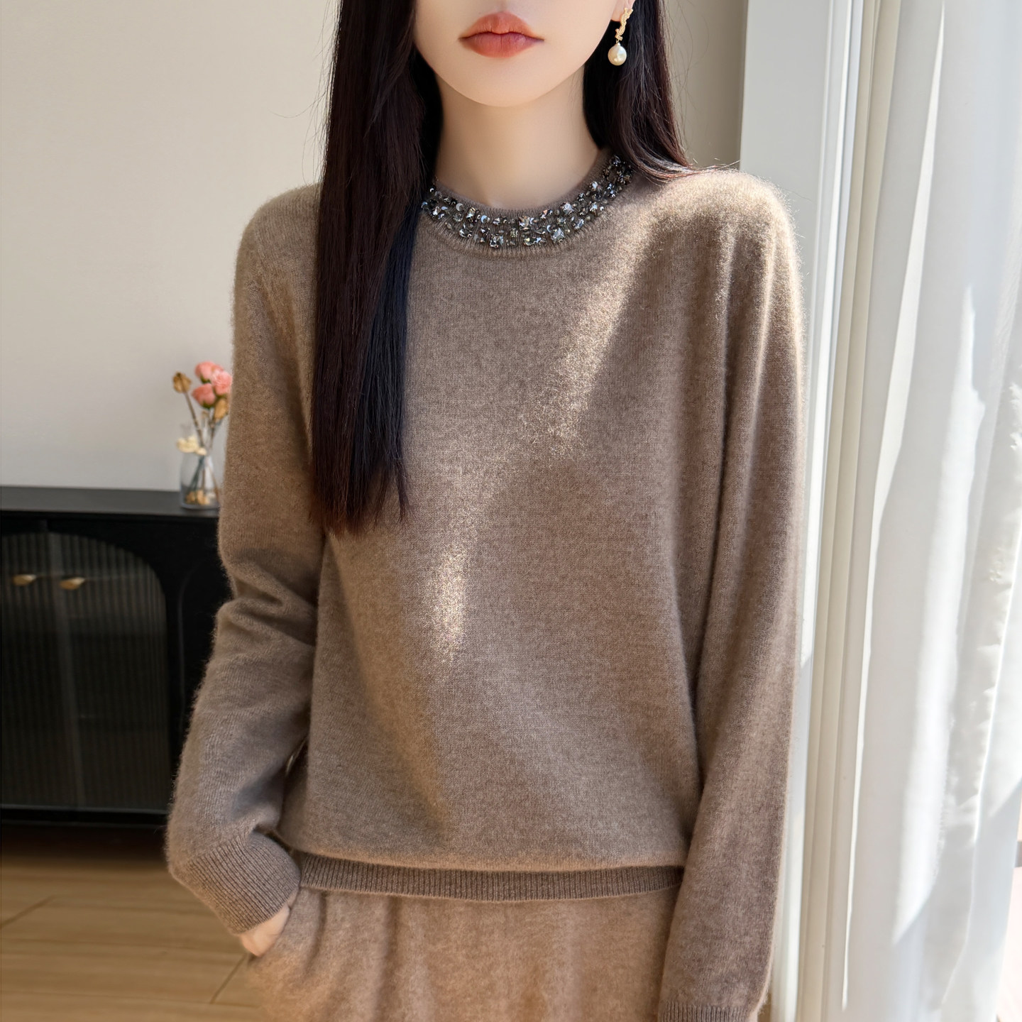 高级感羊毛衫女秋冬季100%纯羊毛加厚镶钻圆领毛衣百搭保暖打底衫